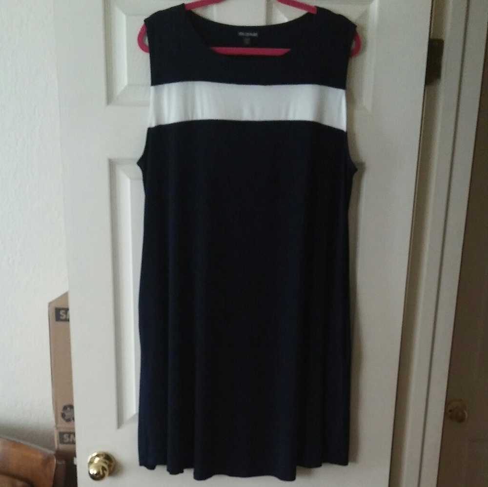 Nina Leonard Dress